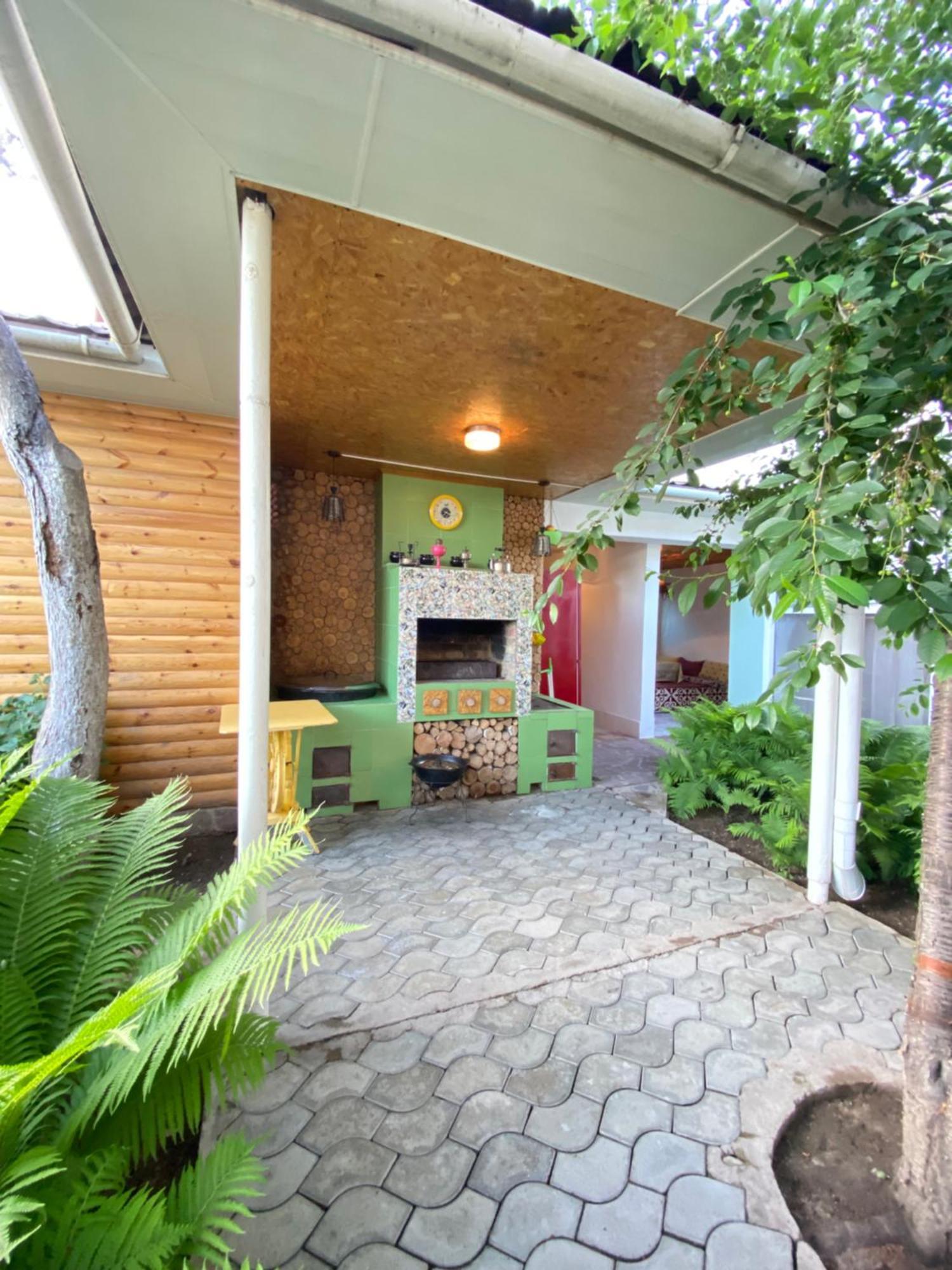 Osobyi Guest House Cholpon-Ata Luaran gambar