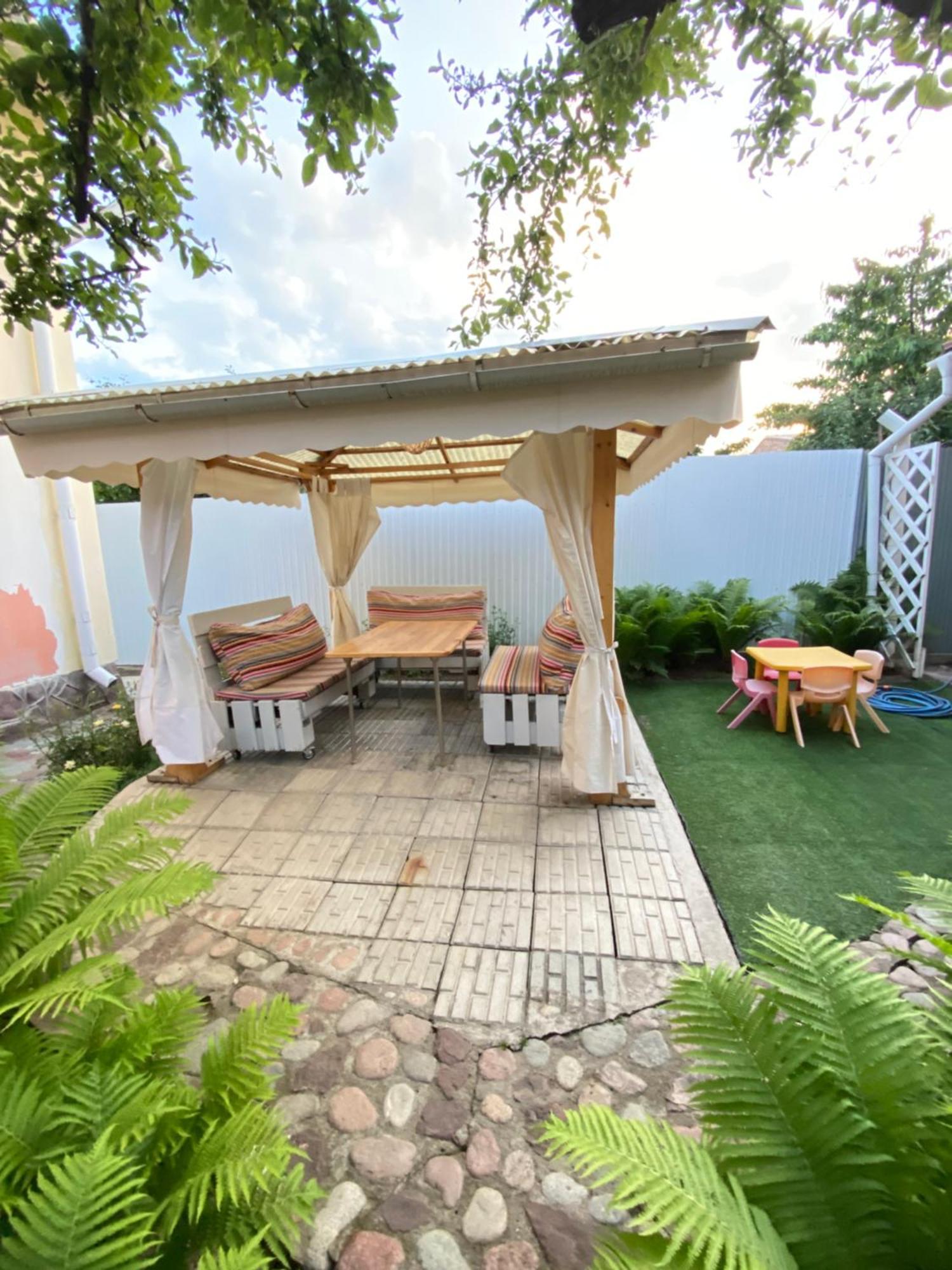 Osobyi Guest House Cholpon-Ata Luaran gambar