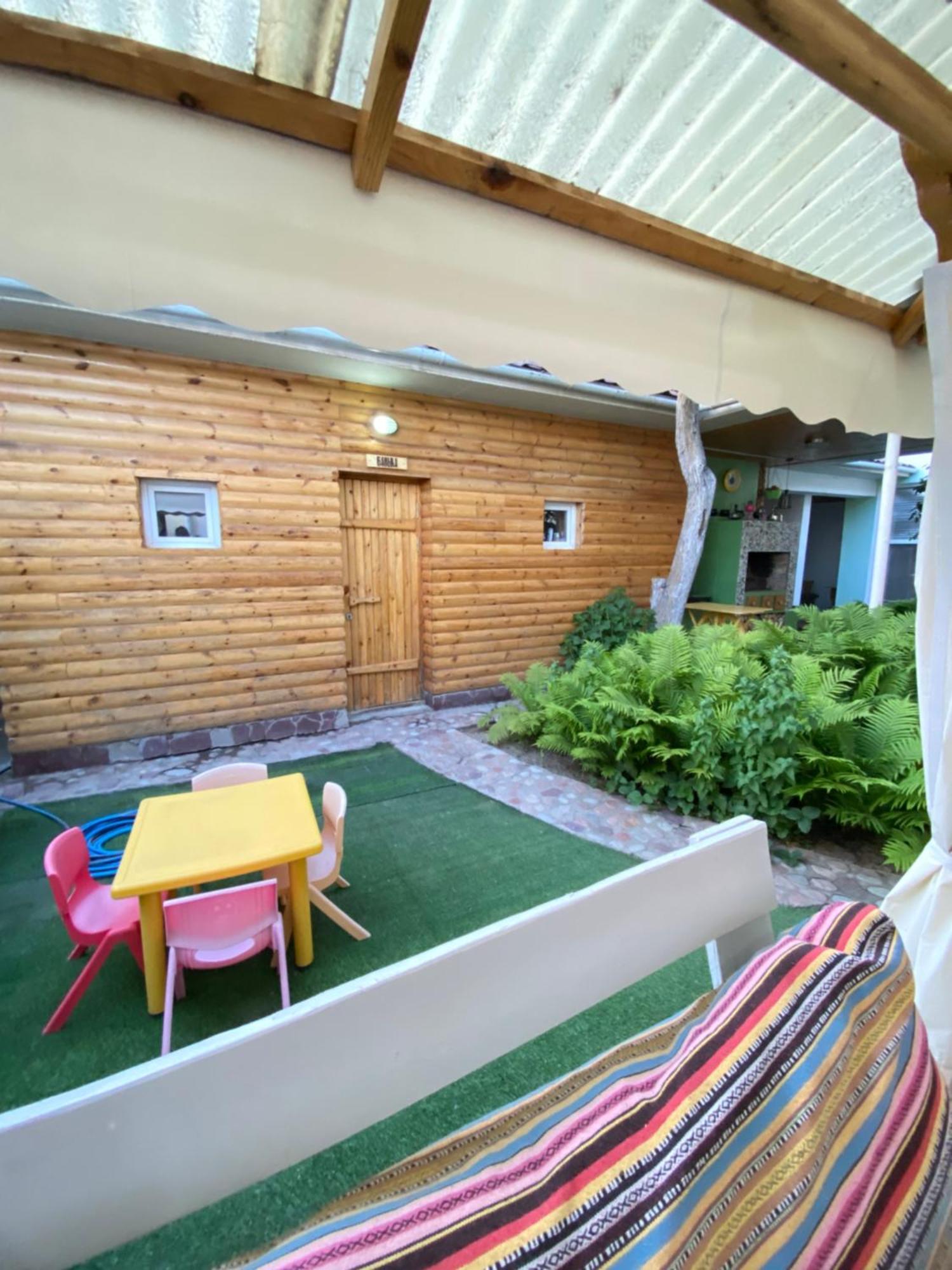 Osobyi Guest House Cholpon-Ata Luaran gambar